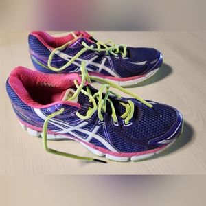 ASICS Gel GT-2000 Dynamic Duomax Guidance Line AHAR+ Ladies Size 9 - worn once